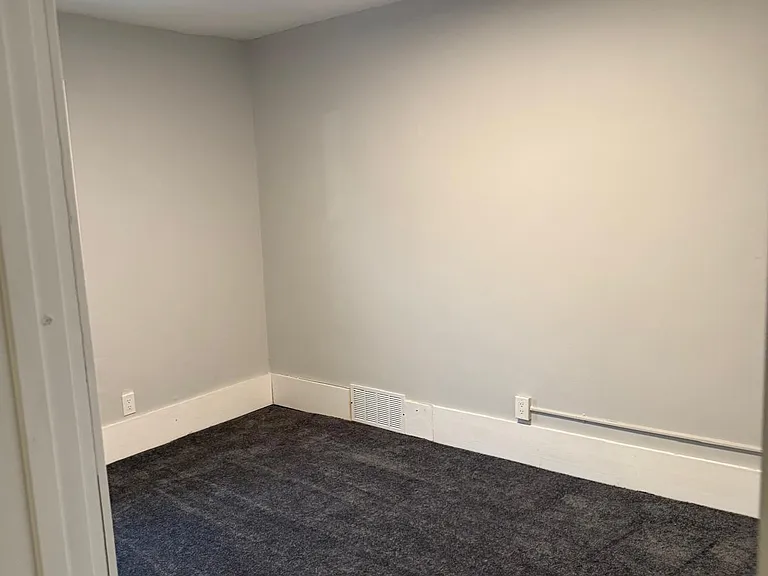 600 Gladstone St #3 — Photo 9