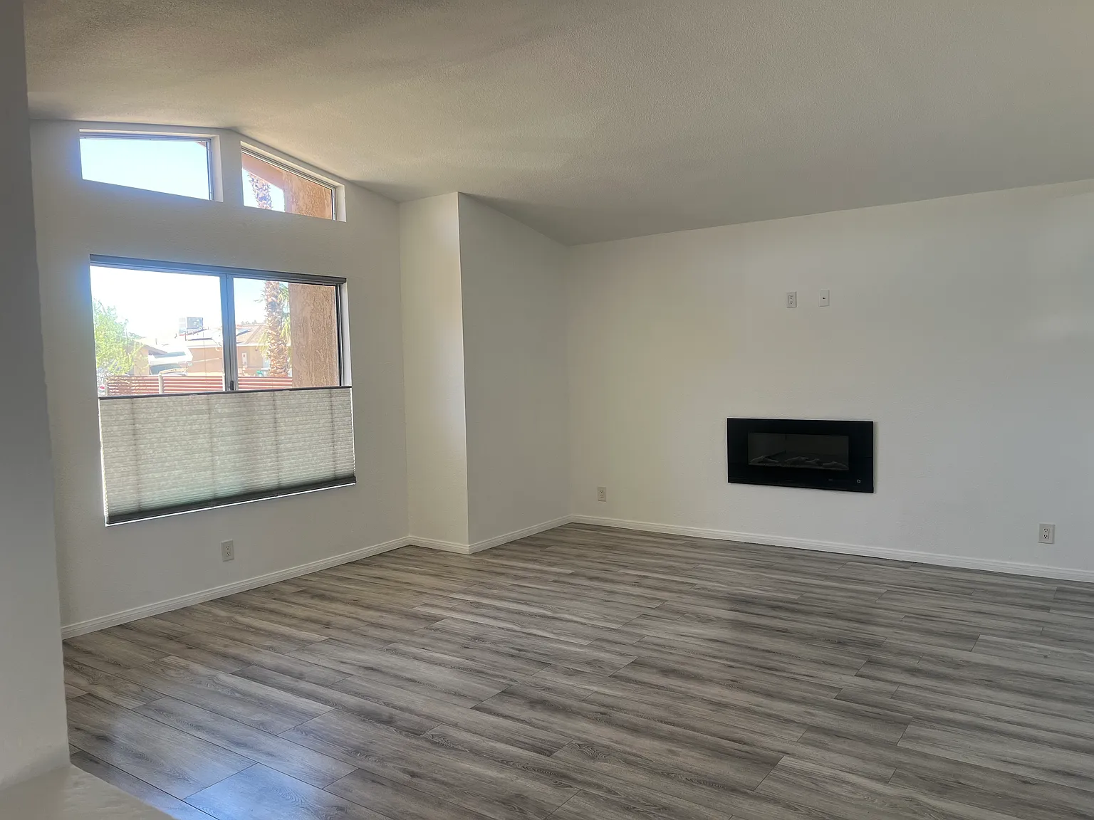 2 bed, 1100 sqft, $1,750 — Photo 2