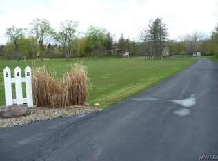 848 Sullivan Rd, Alden, NY 14004