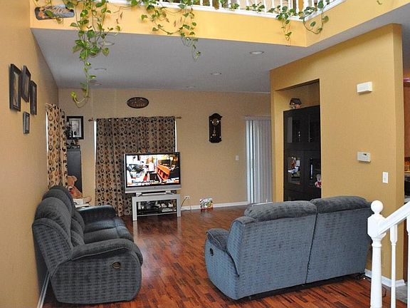 2nd image of 201 Southwicke Dr Unit D