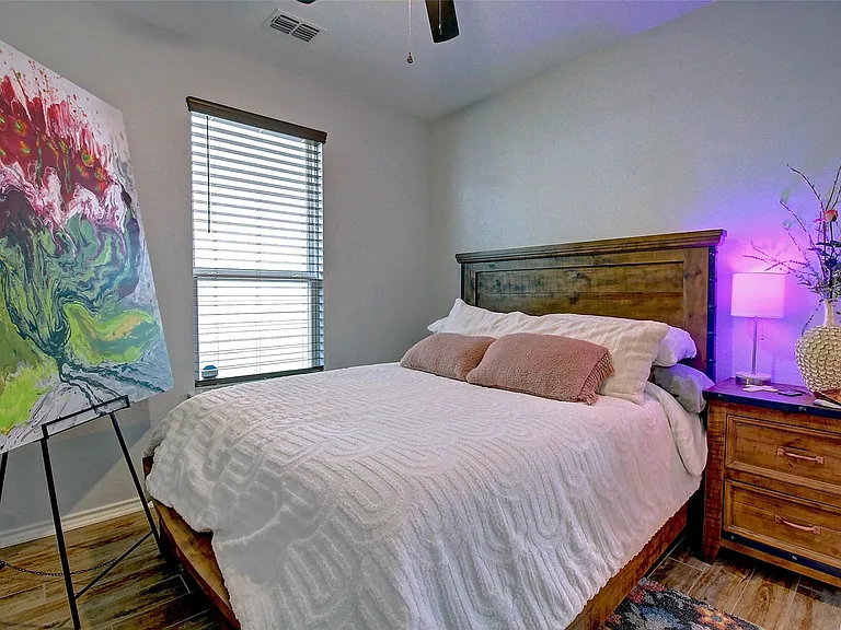 1409 Ellis Ln — Photo 20