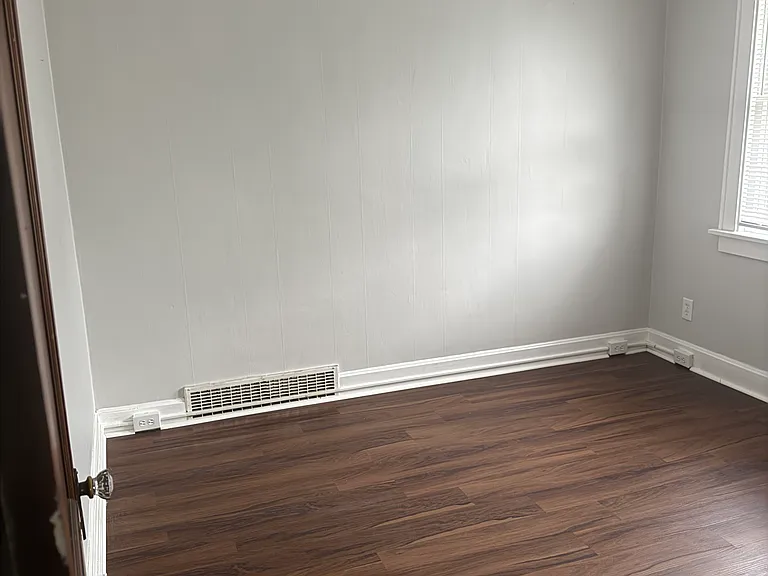 554 Woodbury Ave #2 — Photo 11