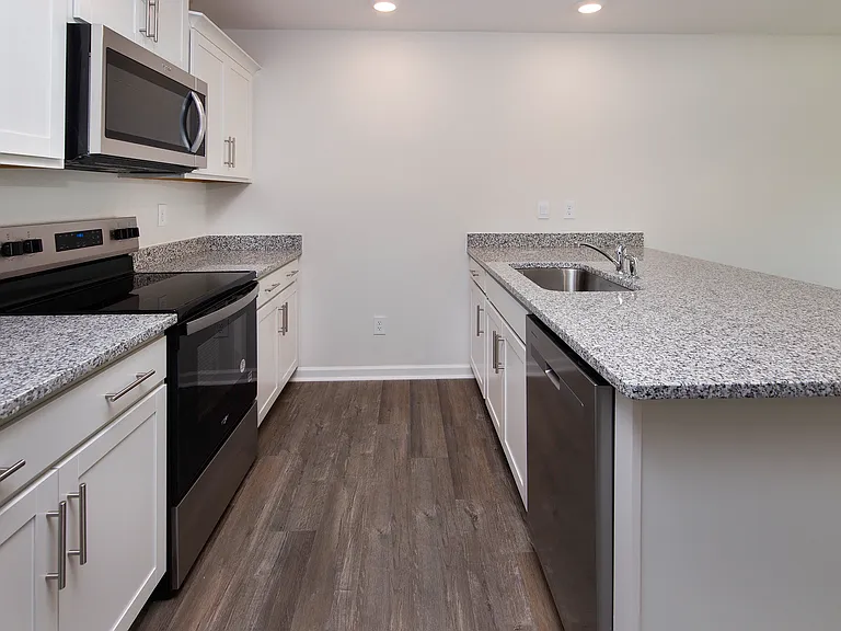 5149 Hyrule Dr — Photo 6