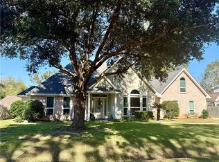 205 Woodcrest Dr, Covington, LA 70433