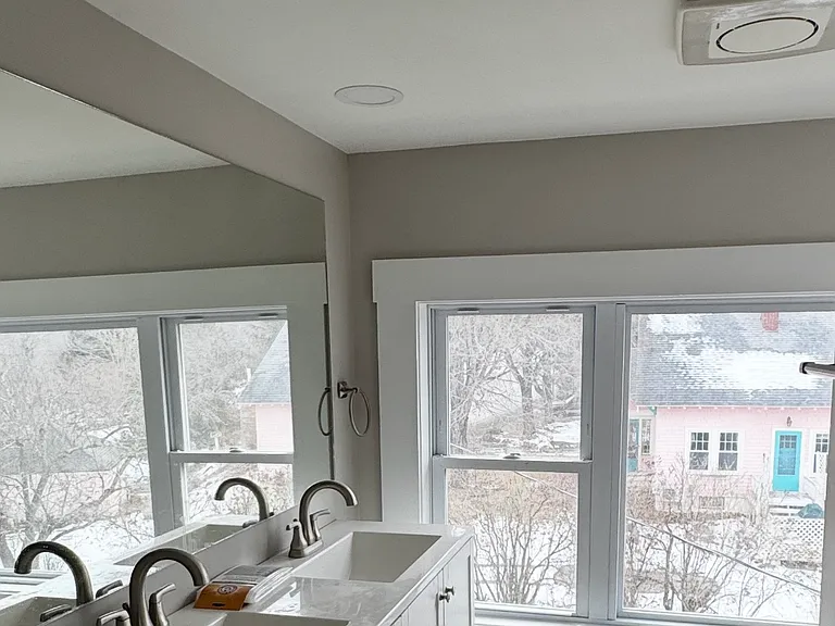 16 E Main St #B — Photo 12