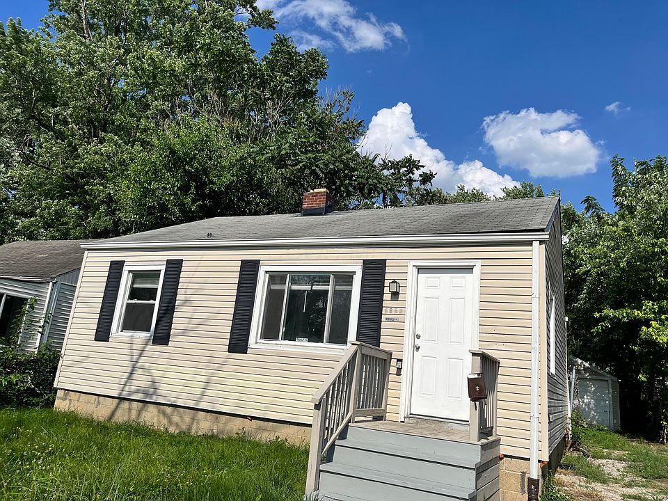 1st image of 2352 Hiawatha Park Dr