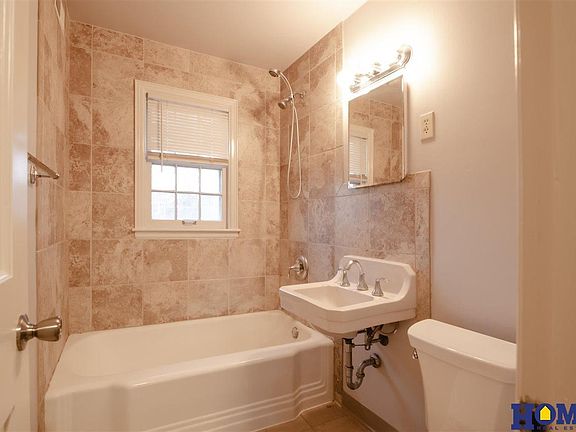 4th image of 3794-3796 C St
