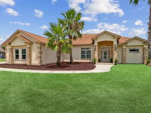 9227 Woodsman Cove Ln, Jacksonville, FL 32226