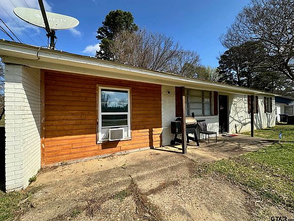 2nd image of 2601 E George Richey Rd