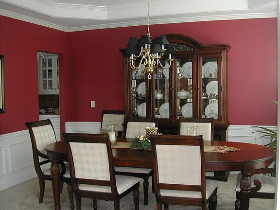 Dining Room w/trey ceiling