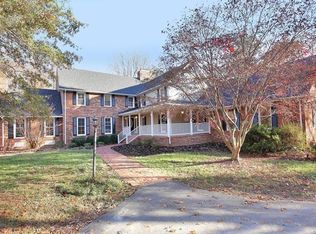 1401 Chartridge Ln, Midlothian, VA 23113