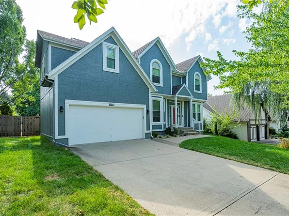 12417 Horton St, Overland Park, KS 66209