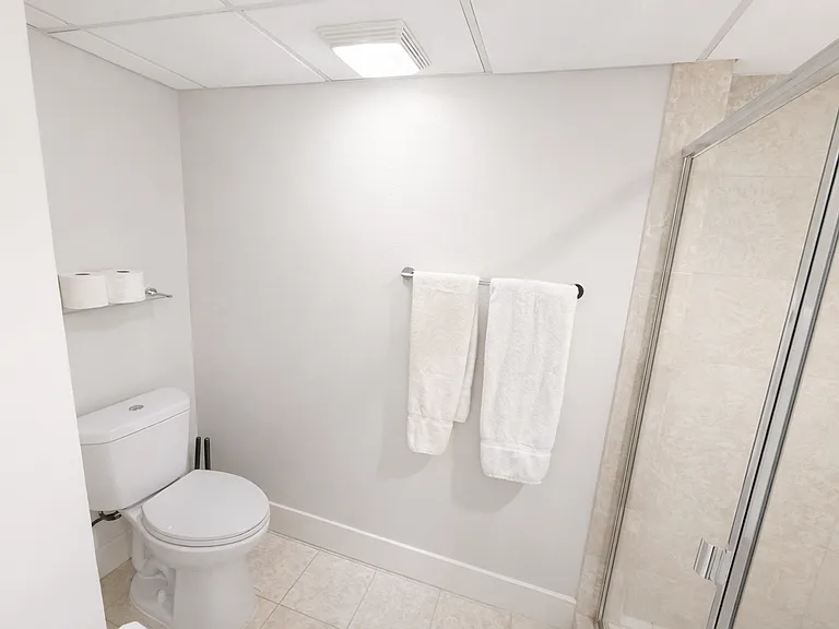 10740 Wilshire Blvd #608 — Photo 13