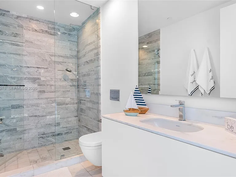 10201 Collins Ave #605 — Photo 19