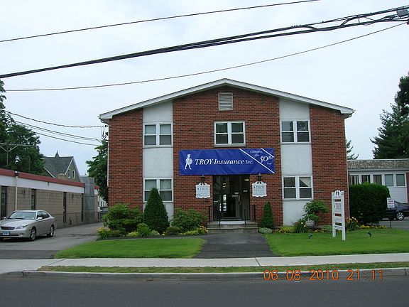 5th image of 29 Hoyt St APT 6B