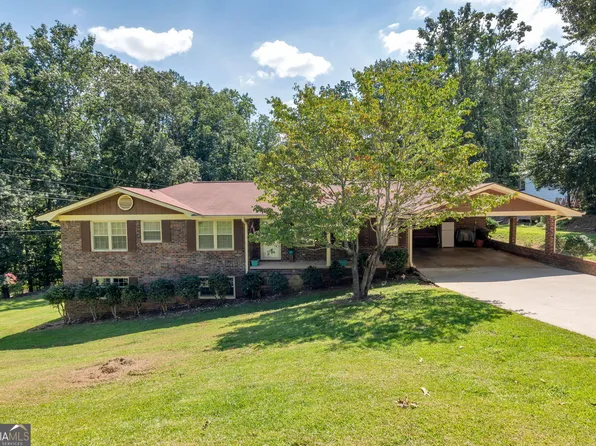 5059 Whispering Pines Dr, Gainesville, GA 30504