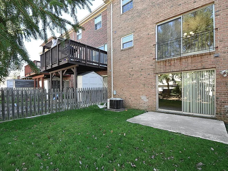 5036 Hilltop Acres Rd — Photo 11