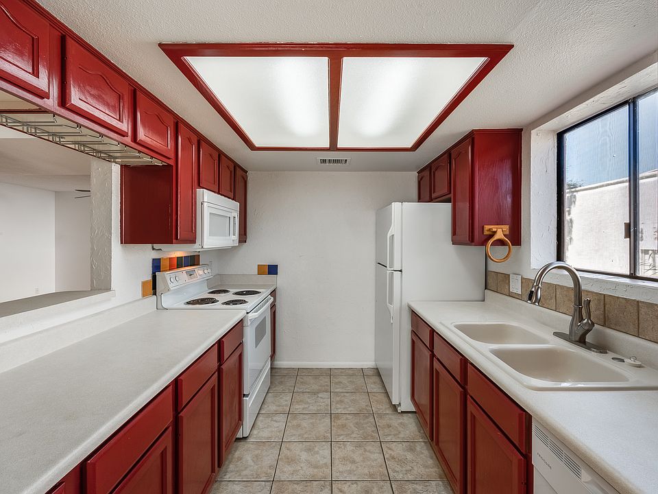 1st image of 850 S River Dr Unit 1086