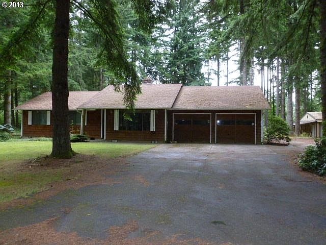 1st image of 17916 NE 215th St