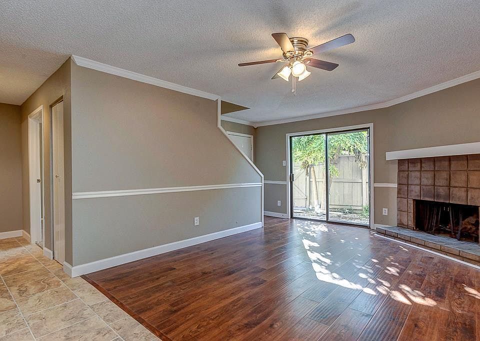 1st image of 9520 Pagewood Ln #9520