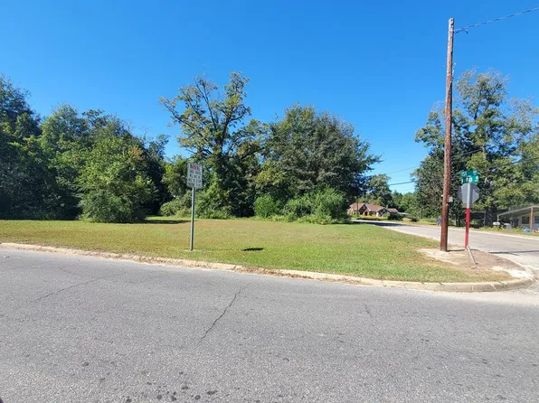 407 1st Ave, Ashford, AL 36312