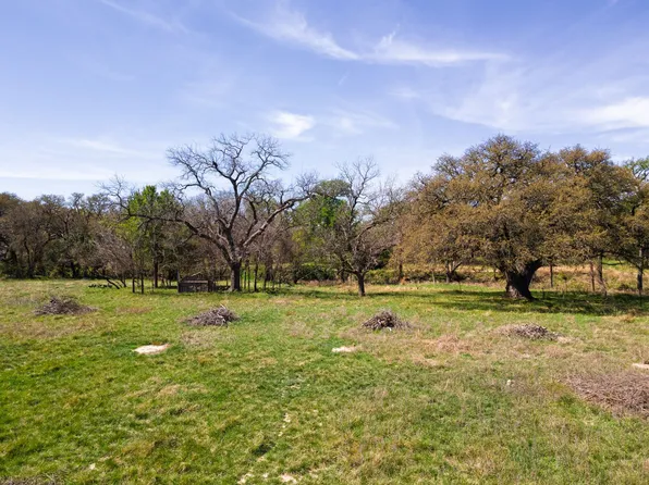 E 3rd St, Lampasas, TX 76550