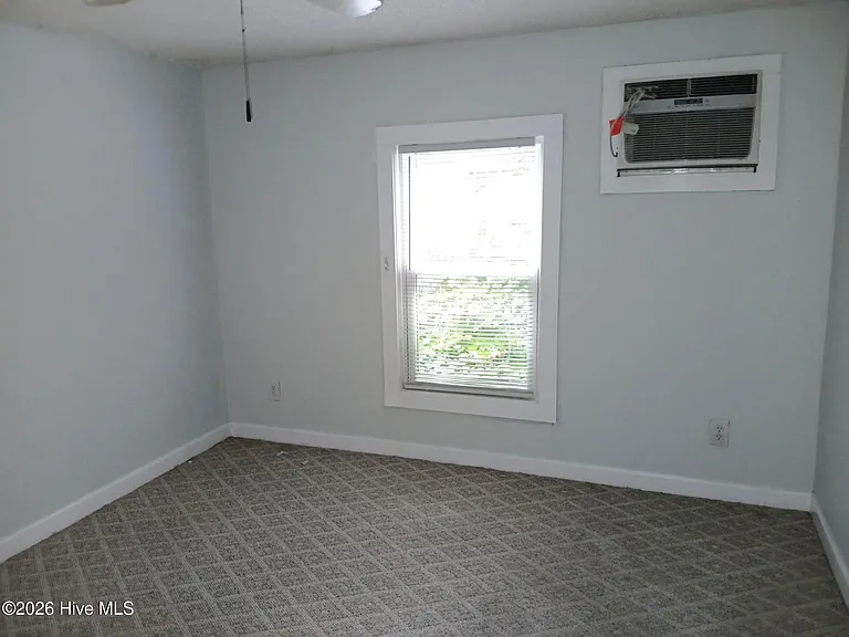 2204 Princess Place Dr #B — Photo 12