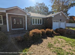 889 Goose Creek Rd, Toms River, NJ 08753