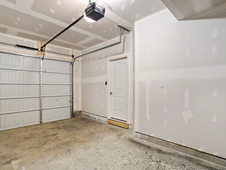88 Mossdale Blvd — Photo 10