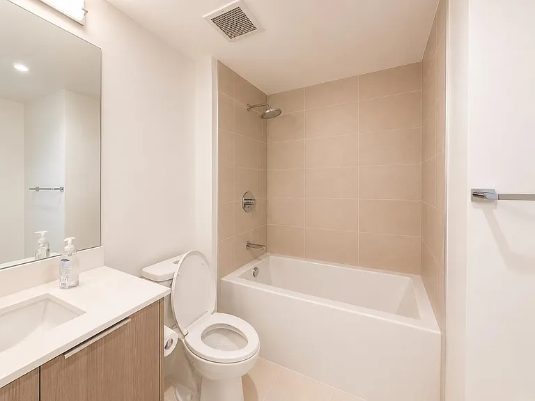 1471 Hunter St #1304 — Photo 14