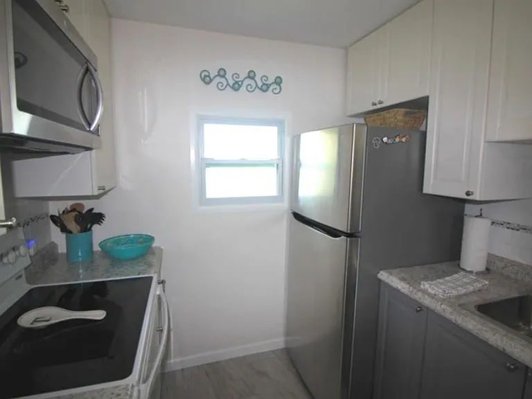 1433 S Belcher Rd — Photo 14