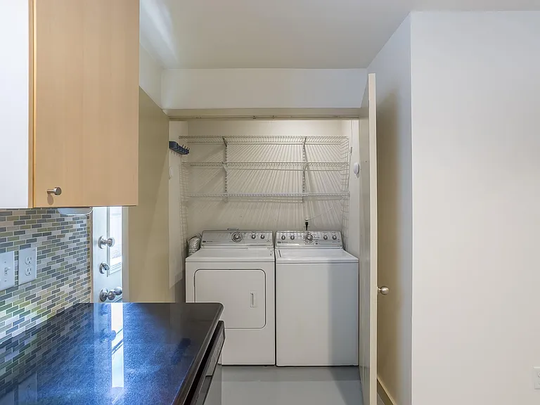 1420 W Alabama St #A — Photo 14