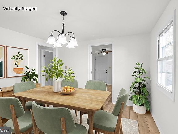 4th image of 410 Elizabeth St