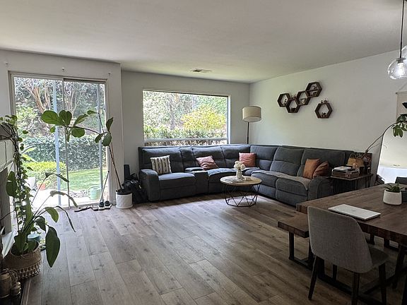 2nd image of 5550 Renaissance Ave #2
