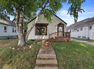2755 N 56th St, Milwaukee, WI 53210