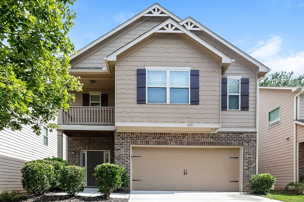 4 bed, 2.5 bath, 2225 sqft, $2,420 — Photo 1