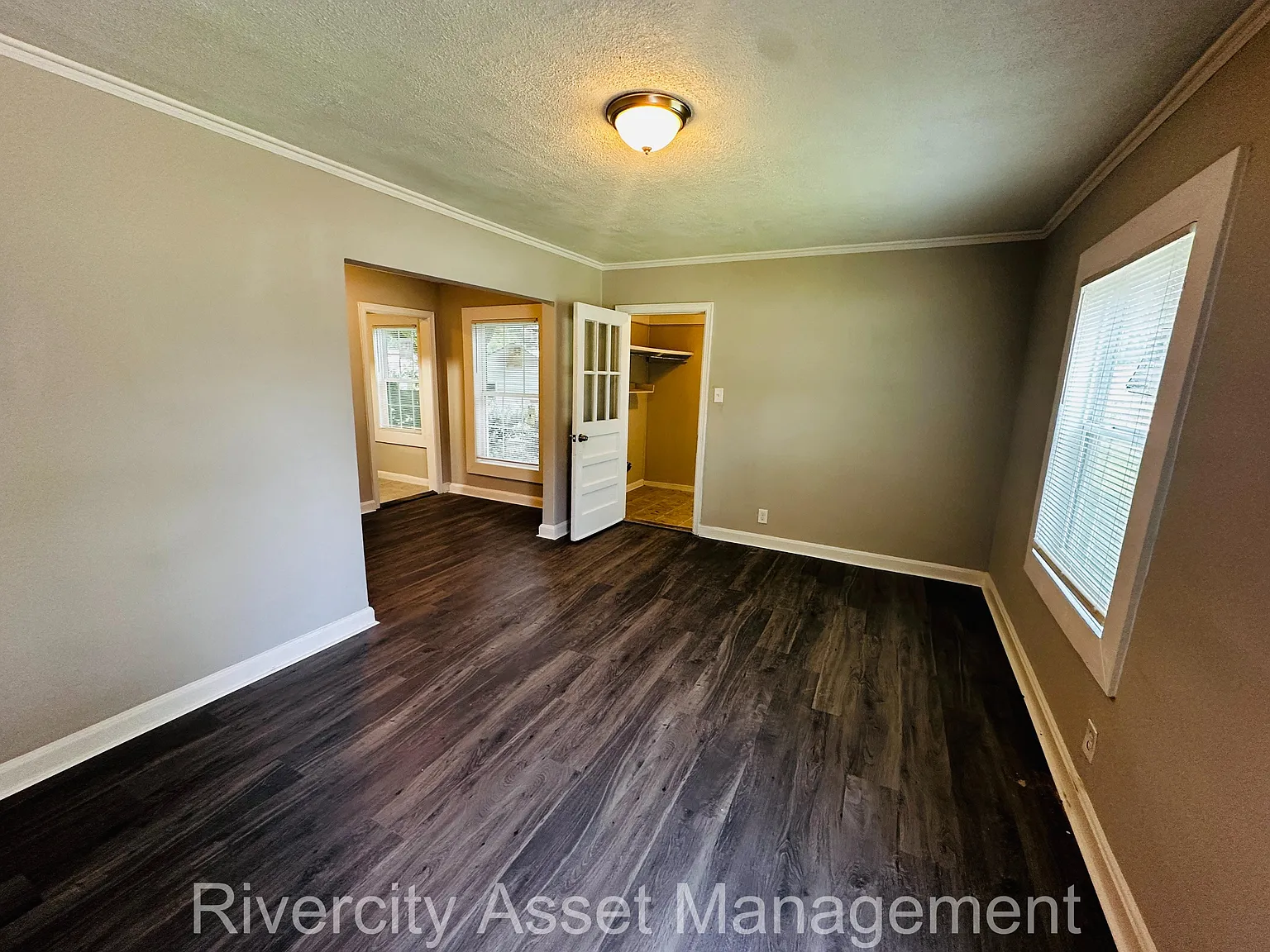857 Bowen Circle - 1 — Photo 2