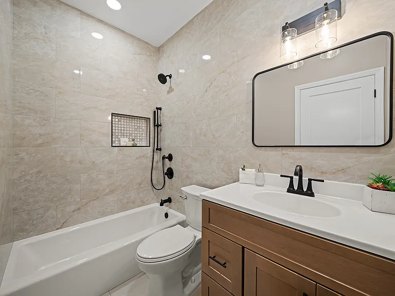 432 Jefferson St #2 — Photo 8