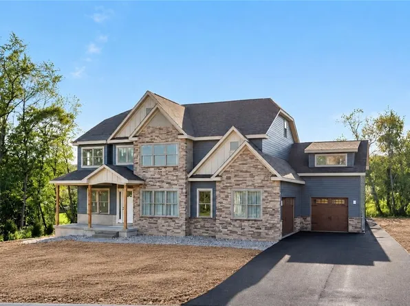 100 Penelope Ct, Venetia, PA 15367