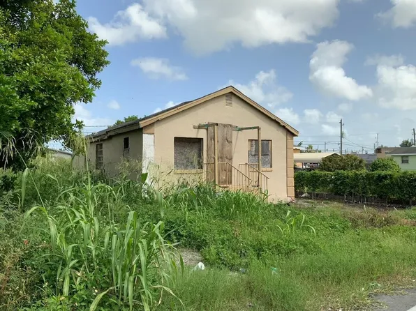 544 SW 4th Street, Belle Glade, FL 33430