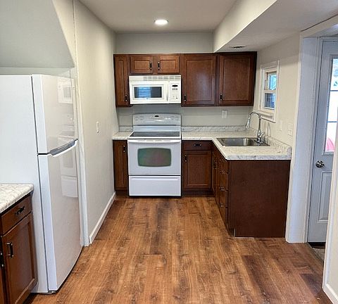 4th image of 187 E 314th St