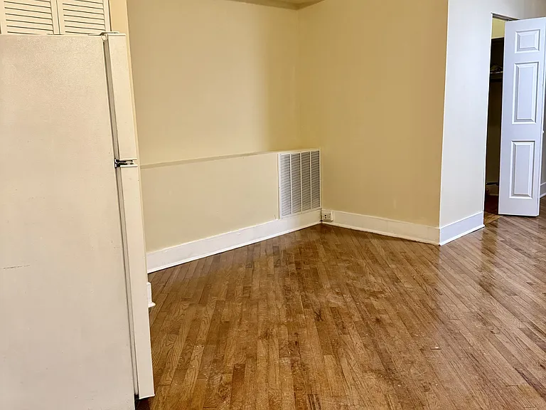 5031 N Harding Ave #G — Photo 10