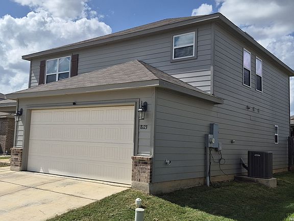 2nd image of 8123 Crestway Landing