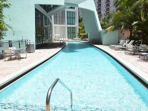 4th image of 6000 Collins Ave APT 314