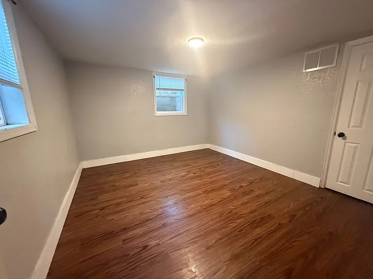 3046 N Milwaukee St — Photo 15