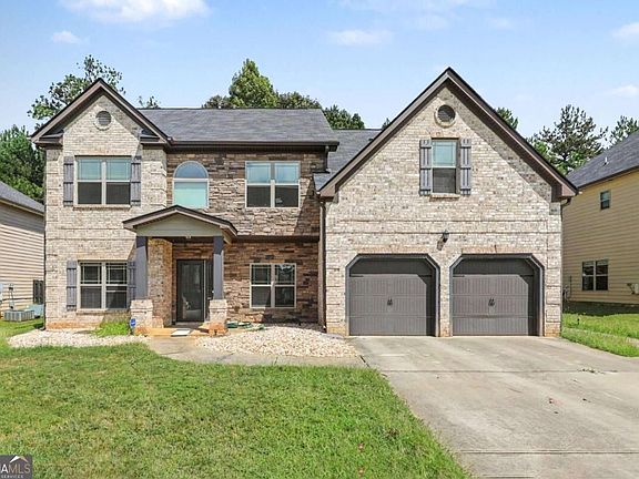 5th image of 646 Toronto Cir