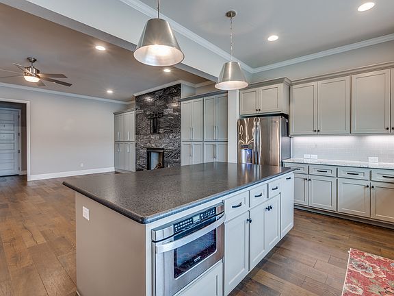 3rd image of 4229 Watercourse Dr