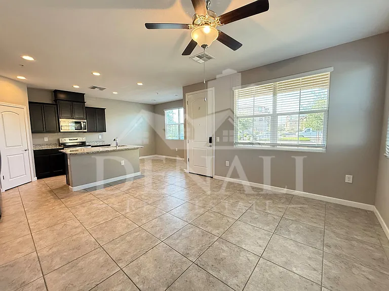 1255 N Arizona Ave #1219 — Photo 4