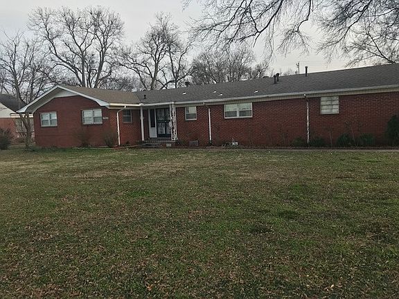 2nd image of 1207 W Semmes Ave