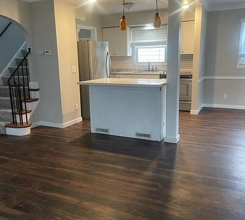 3rd image of 3106 Muirfield Ave